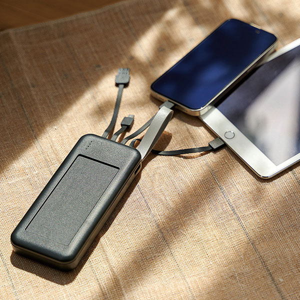ソーラーモバイルバッテリー（3in1ケーブル付） 10000mAh