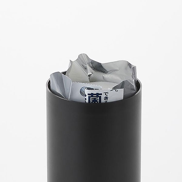 山崎実業 tower（タワー） ボトル型蓋付きウェットティッシュケース