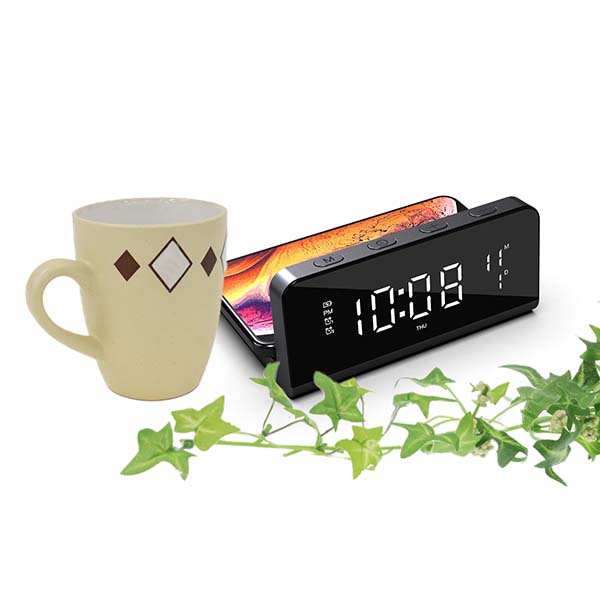 Qi対応 ワイヤレスチャージング機能付マルチタスククロック ワイヤレス＆USB充電