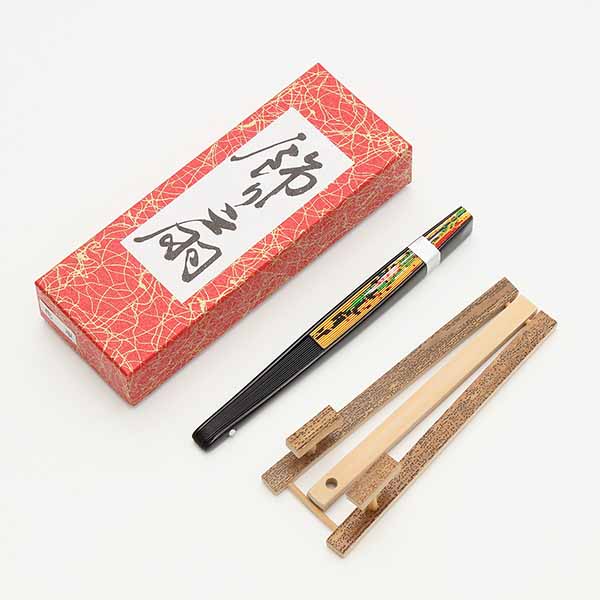 金地飾り扇子 金箔地黒骨 5寸13間